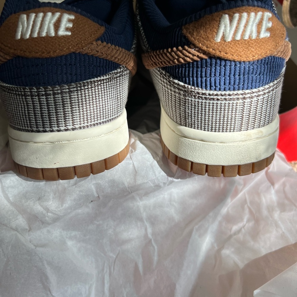 Nike Dunk Low Premium in Tweed Corduroy In Size Women’s Size 9 Men’s 7.5 - Picture 12 of 15